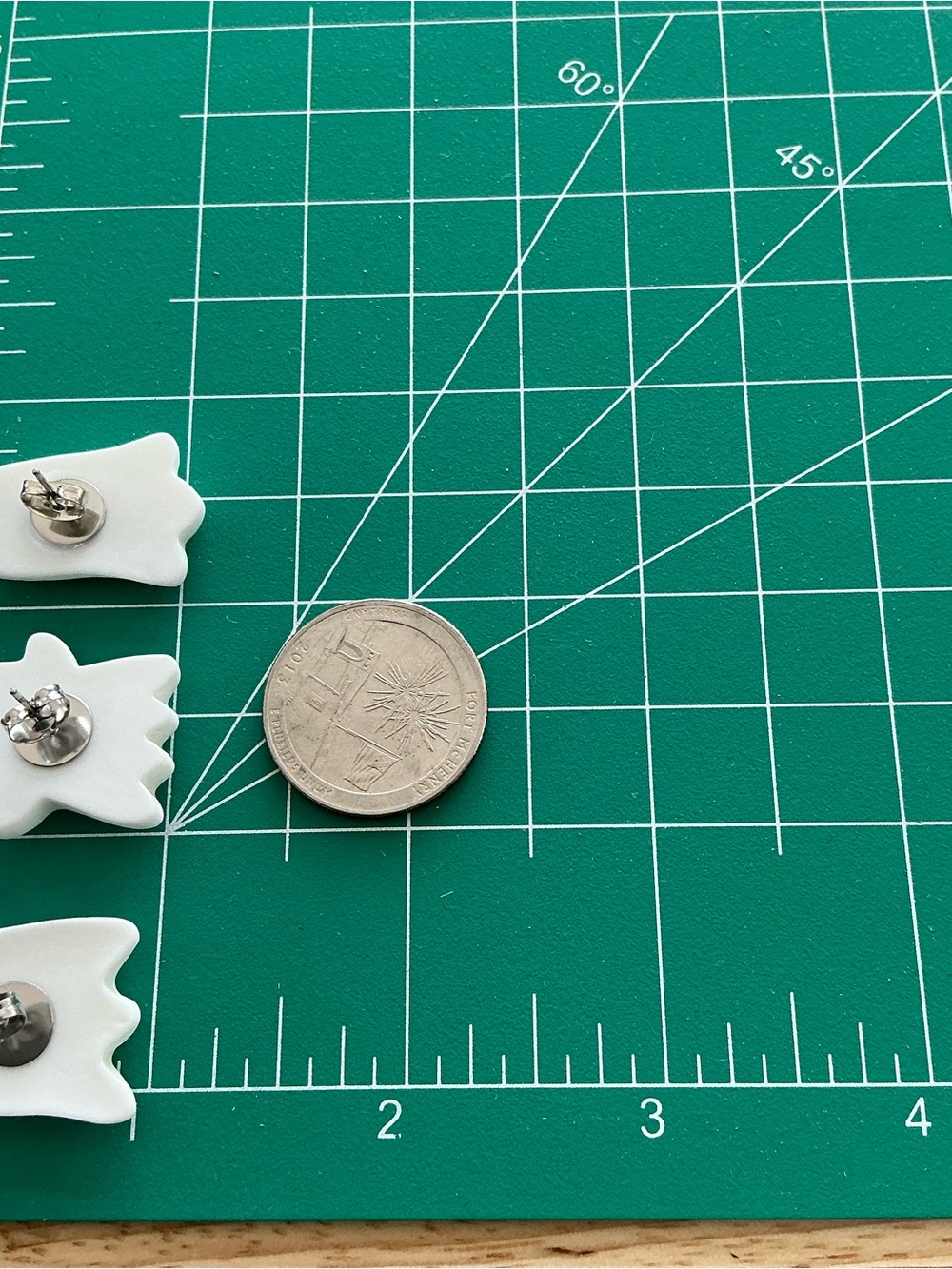 🆕 Ghost Stud Earrings 3 Pairs - Picture 4 of 4